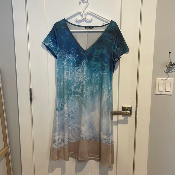 Dress - Picture 1 of 6